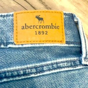 Girls Abercrombie Kids High Rise Girlfriend jeans 13/14